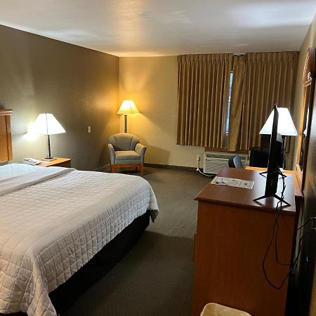 Americas Best Value Inn Pharr/Mcallen Exterior foto