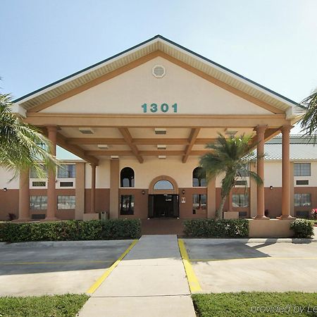 Americas Best Value Inn Pharr/Mcallen Exterior foto