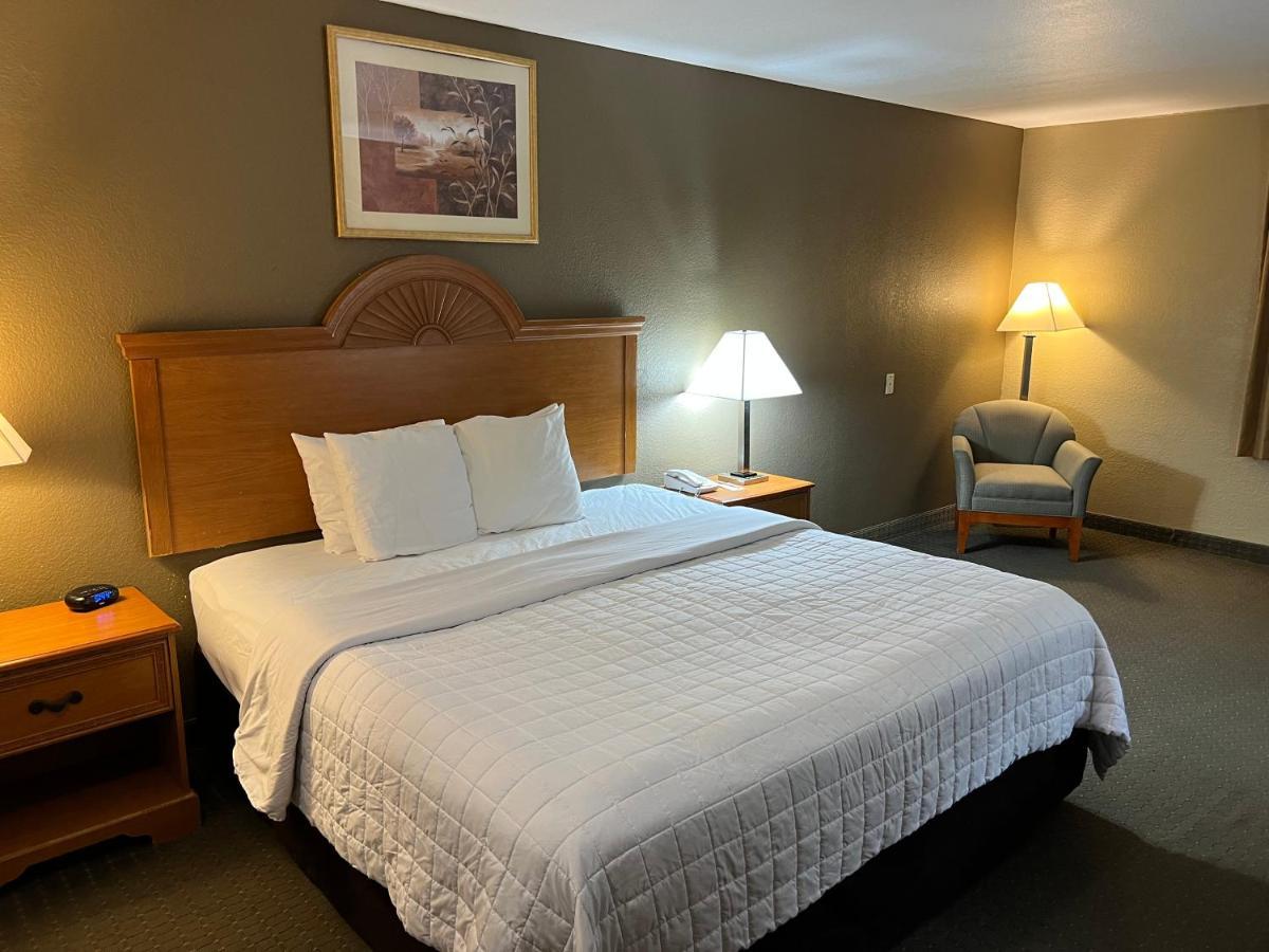 Americas Best Value Inn Pharr/Mcallen Exterior foto
