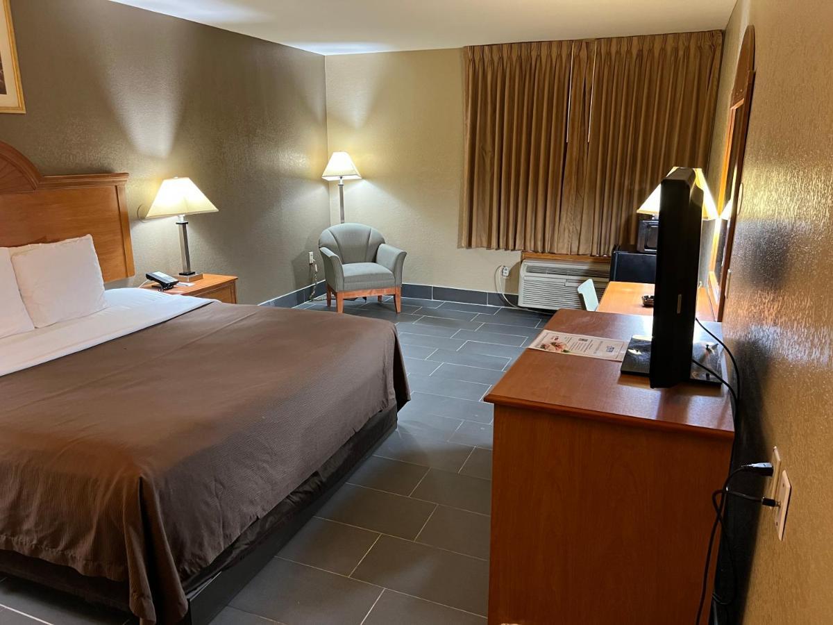 Americas Best Value Inn Pharr/Mcallen Exterior foto