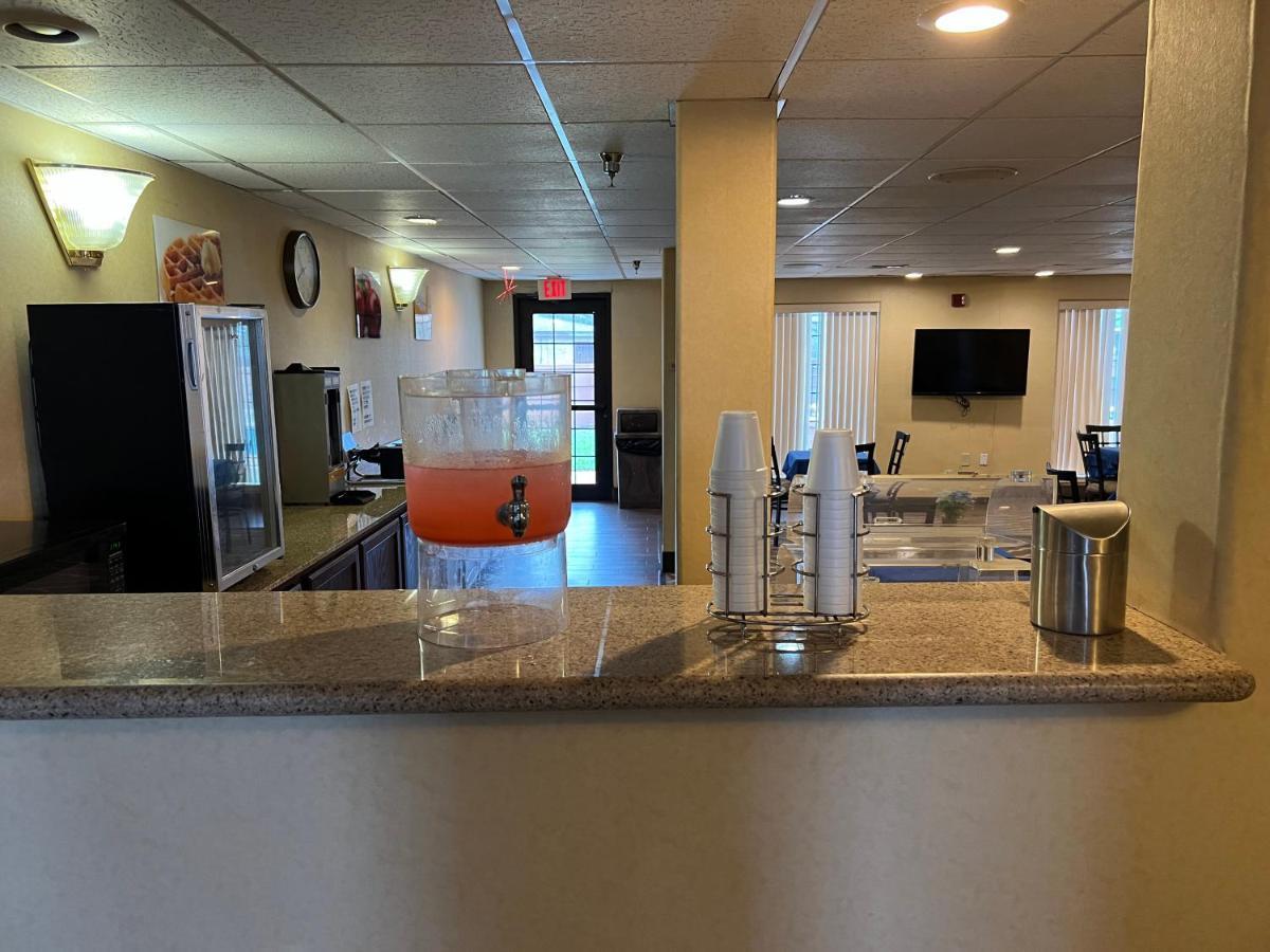 Americas Best Value Inn Pharr/Mcallen Exterior foto
