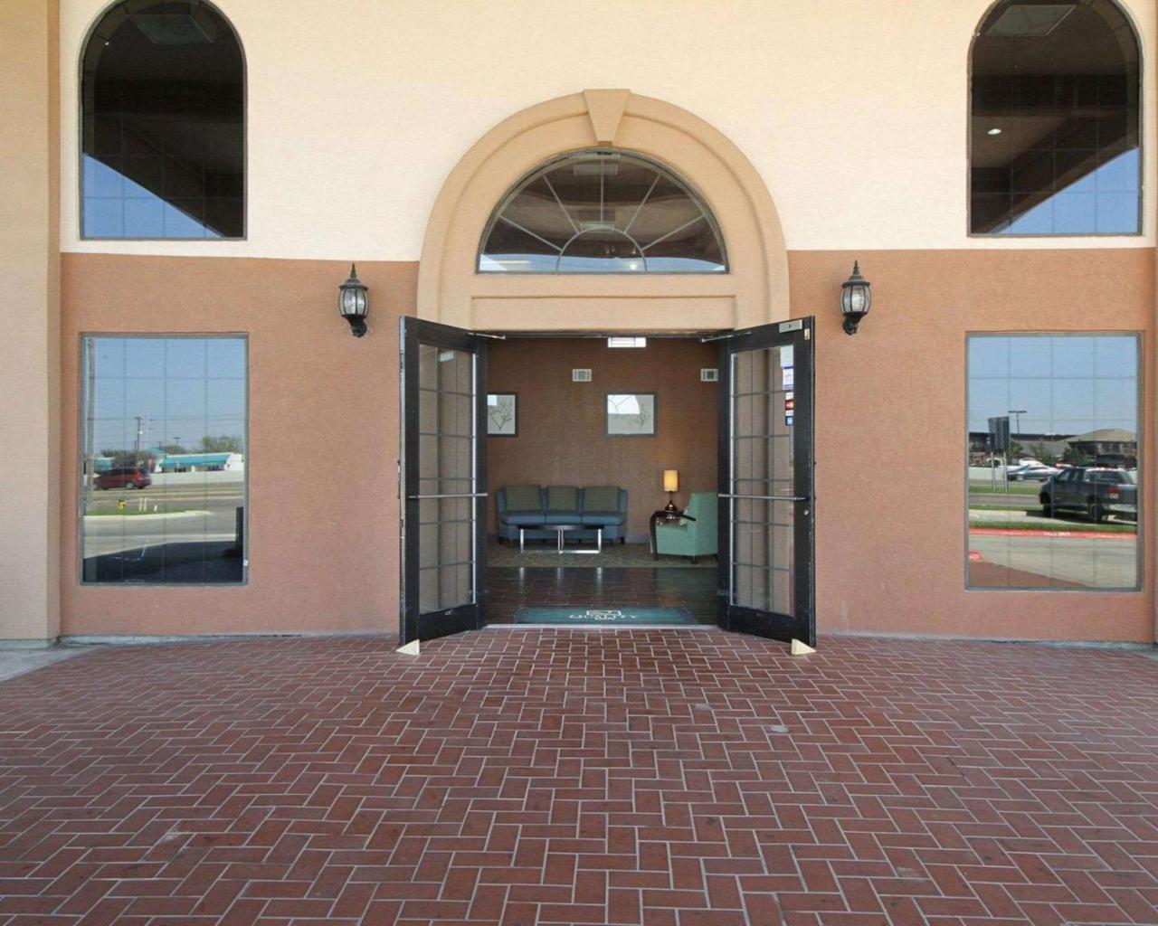 Americas Best Value Inn Pharr/Mcallen Exterior foto